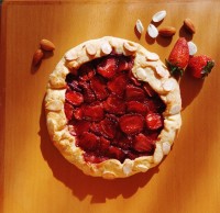 گلت توت فرنگی