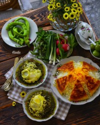 هلی قرو (خورش آلوچه مازندرانی)