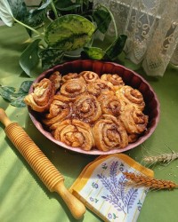 رول دارچینی فوری بدون تخم مرغ