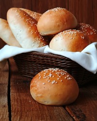 نان باگت و همبرگر