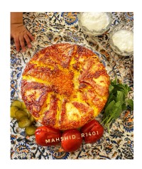 ته انداز سینه مرغ با خیارشور و ماست خودم ساز و ریحان های حیاط