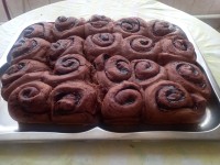 رول دارچینی فول شکلاتی