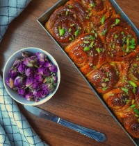  نان رول مغزدار