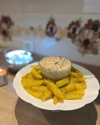 سیب زمینی کبابی با سس قارچ و خامه