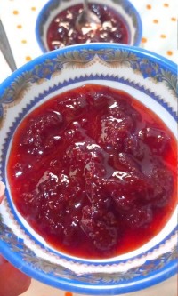 مربای توت فرنگی