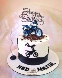 کیک موتور سیکلت