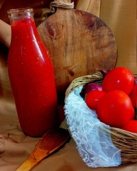 کنسرو گوجه فرنگی