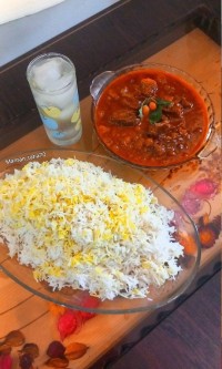خورشت آلوچه جنگلی (ترش و خوشمزه)
