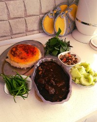 خورش قرمه سبزی