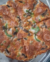 پیتزا باخمیرخونگی