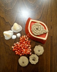 شیرینی مینیاتوری گردو شکلاتی