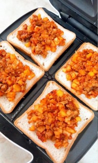 اسنک گوشت و سیب زمینی  