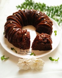 #کیک_شکلاتی
#سس_جادویی_بدون_شکلات