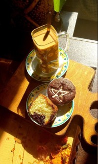 شیر قهوه فوری  
ورق بزن عزیزم 