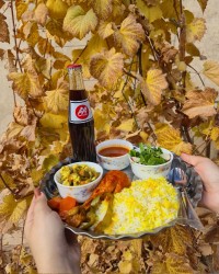 زرشک پلو با مرغ مجلسی