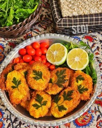 کوکو سیب زمینی با پیازچه و جعفری