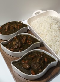 قورمه سبزی 
ورق بزن عزیزم 
 