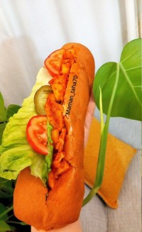 ساندویچِ سوسیس بندری   