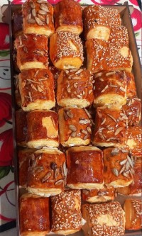 شیرینی دانمارکی خونگی 
ورق بزن عزیزم  