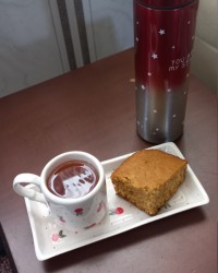 کیک هویج وکشمش 