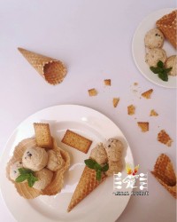 بستنی با بیسکویت مادر 