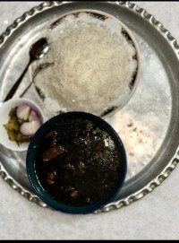 قرمه‌سبزی تو یه رو برفی...روزمرگی هامو دنبال کن رفیق خوش میگذره 