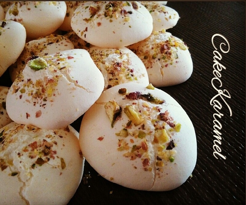 شیرینی پیچ انگشتی