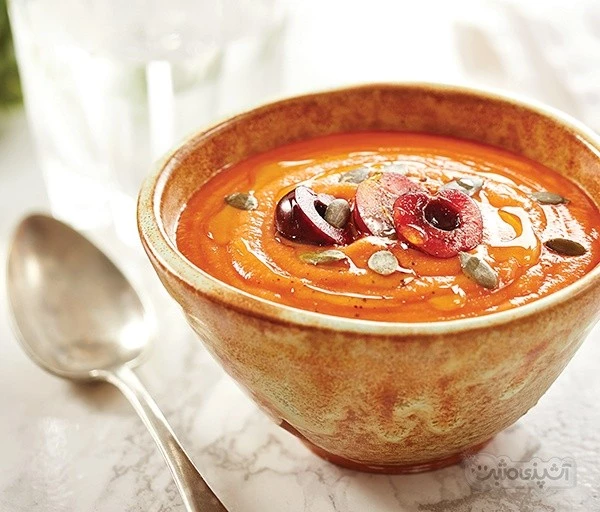 عکس سوپ سرد گیلاس و گوجه