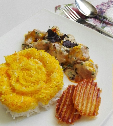 خوراک مرغ و فندق