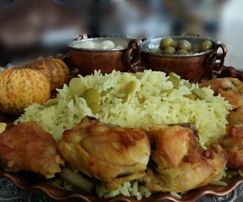 دمی باقالا