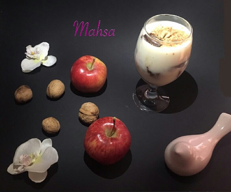 دسر محلبی سیب و دارچین