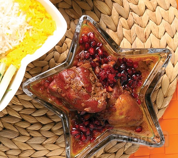خورش مرغ با انار