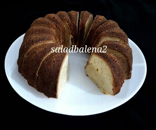 عکس وایت چاکلت ماد کیک (کیک شکلاتی گلی سفید)