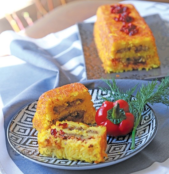 ته چین بادمجان و زرشک