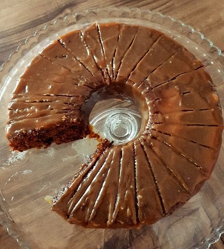 عکس کیک خرمای چسبناک (Sticky Date Cake)