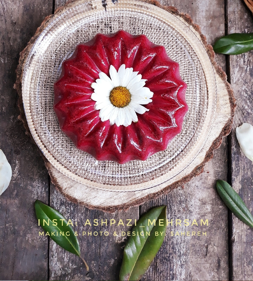 کرم بستنی با پوره میوه