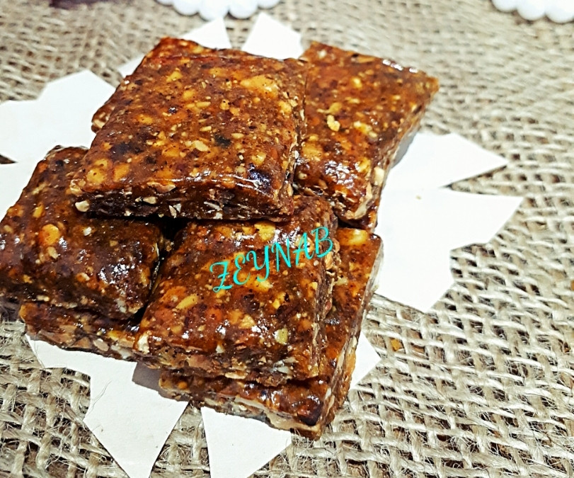 بادام سوخته گیلانی ( آستانه )