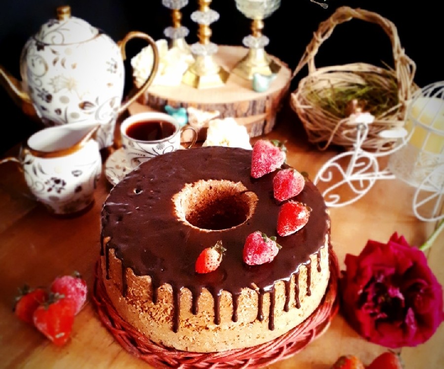 عکس کیک مربای توت فرنگی