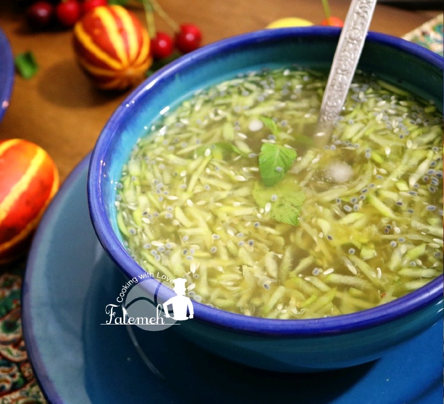 فالوده خیار و سکنجبین