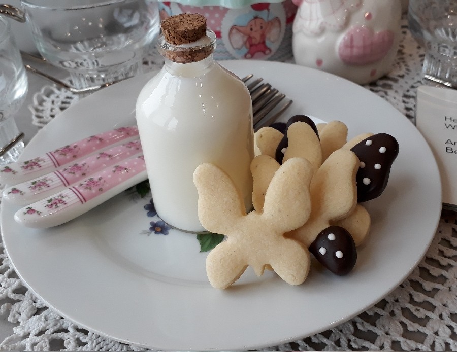 شیرینی یاقوتی