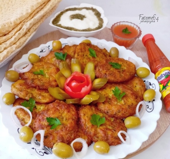 کوکو سیب زمینی با پیازچه وجعفری