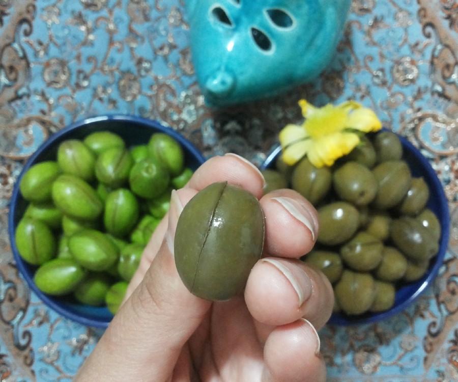 زیتون شور با تلخی زدایی خانگی