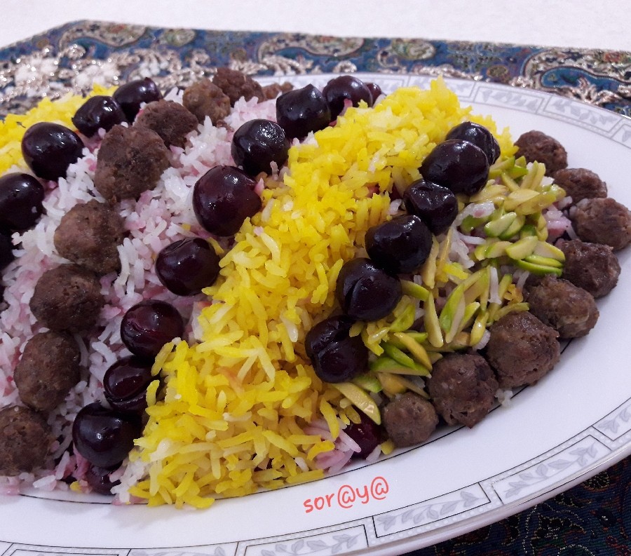 آلبالو پلو
