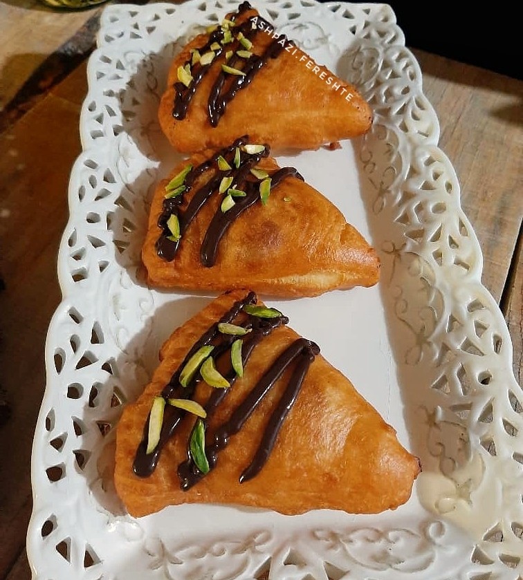 پیراشکی شکلاتی فوری