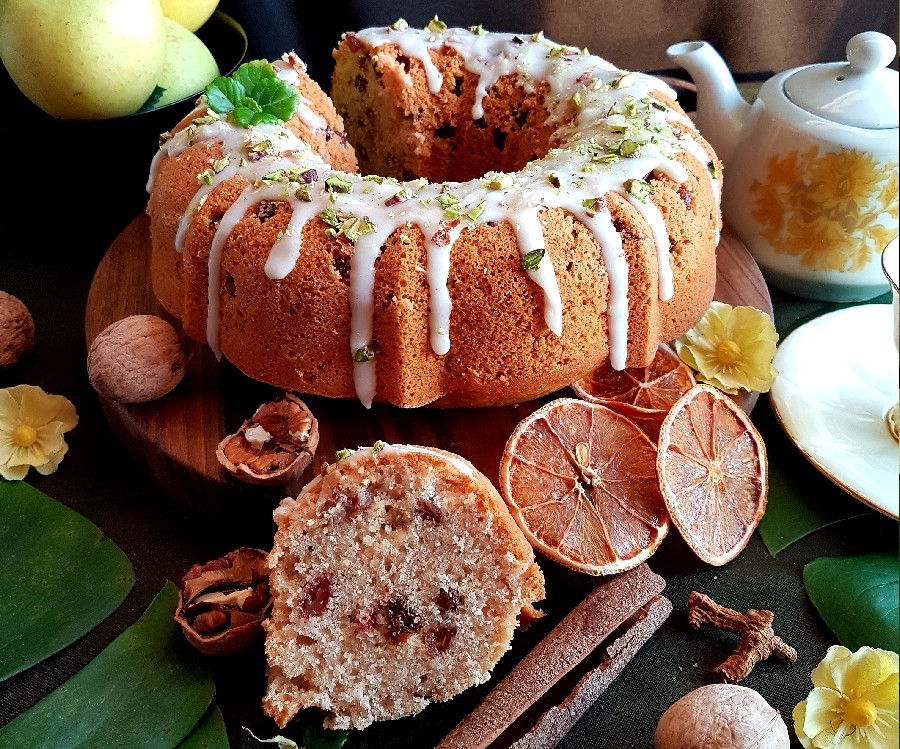 کیک ادویه دار کشمشی