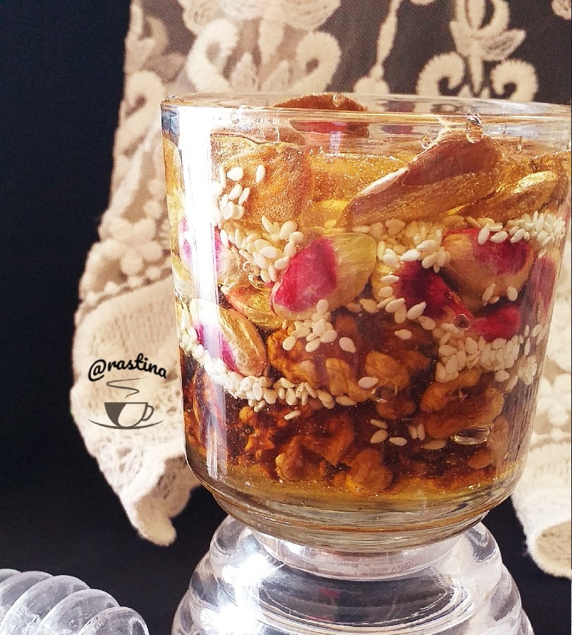 عسل هفت مغز