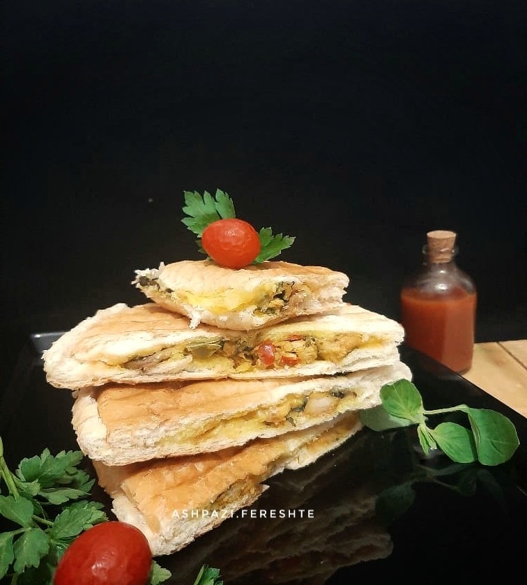 پنینی مرغ وقارچ