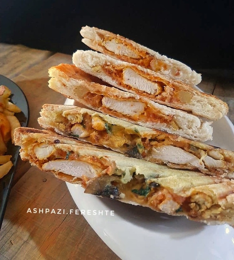 پنینی مرغ سوخاری