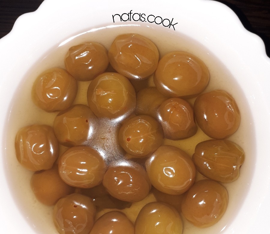 کمپوت گوجه سبز