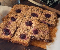 عکس طرز تهیه بار رژیمی گردو و عسل